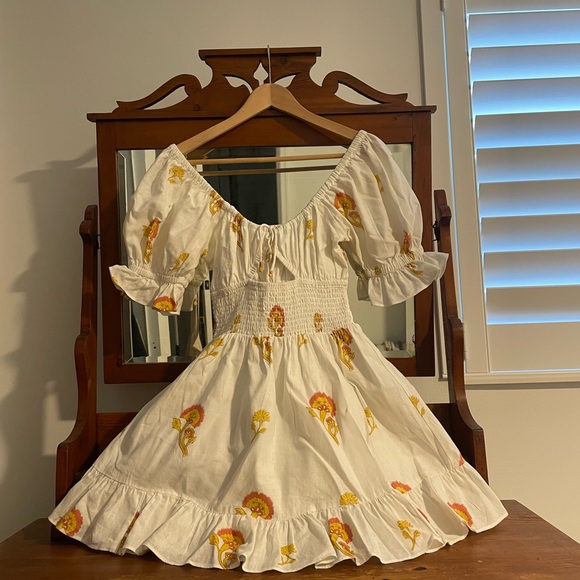 Floral White Dress - Picture 5 of 7